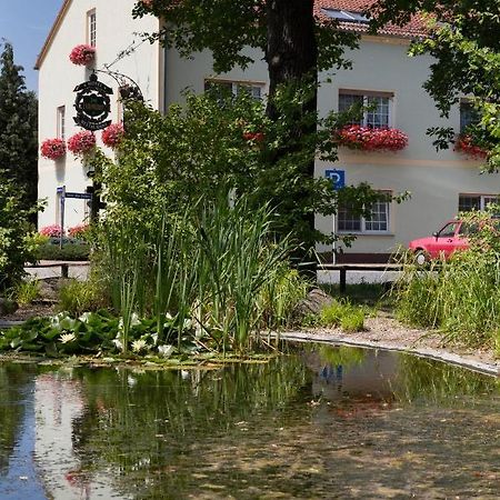 Hotel & Gasthaus Zum Eichenkranz Luckenwalde Exterior photo